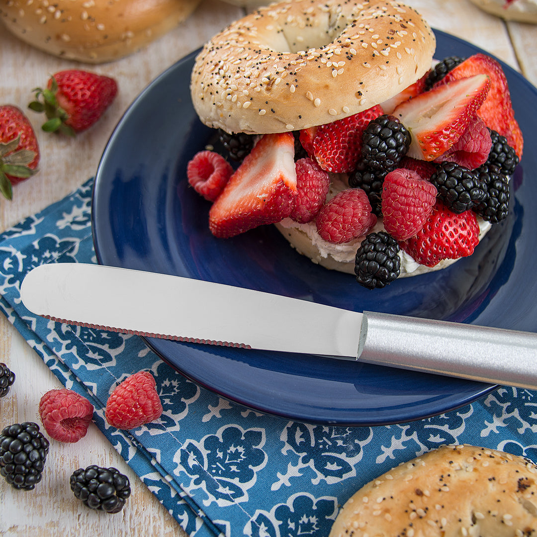 Rada Cutlery Super Spreader with fruit and an everything seasoned bagel.